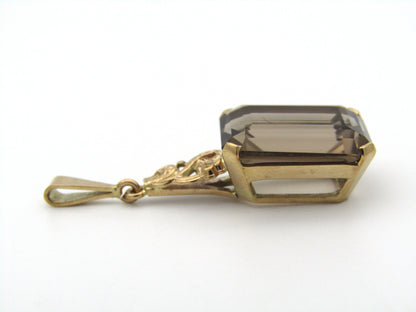 9K gold smoky quartz pendant.