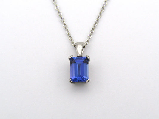 9K gold tanzanite pendant by Browns.