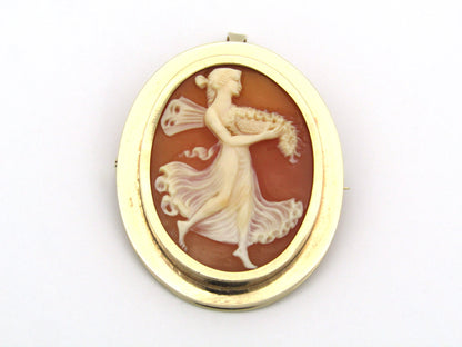 9K gold Psyche cameo pendant/brooch.