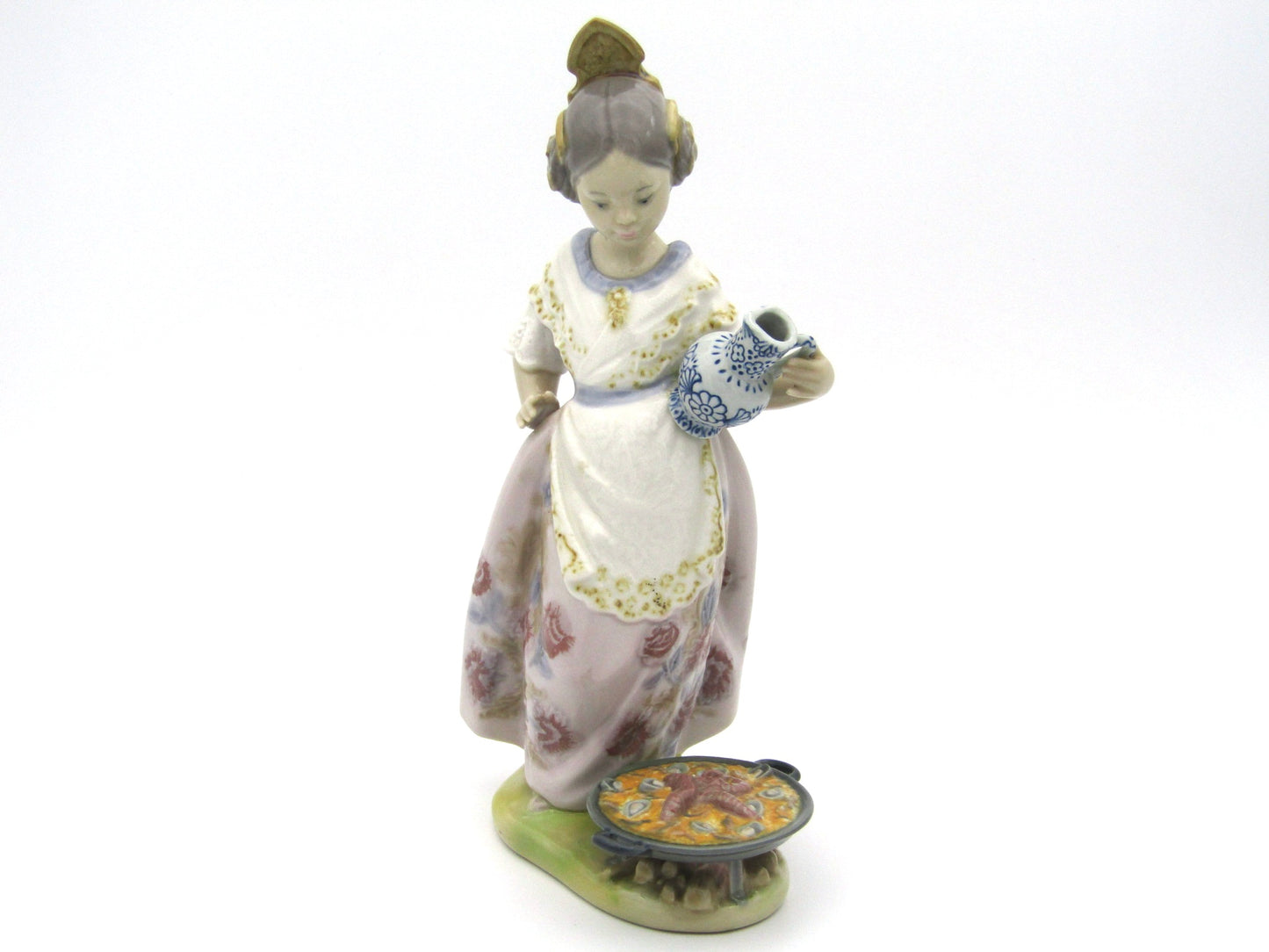 Lladro "Making Paella" figurine.