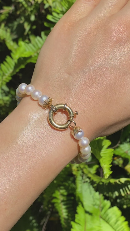 18K gold Protea pearl bracelet by Browns.